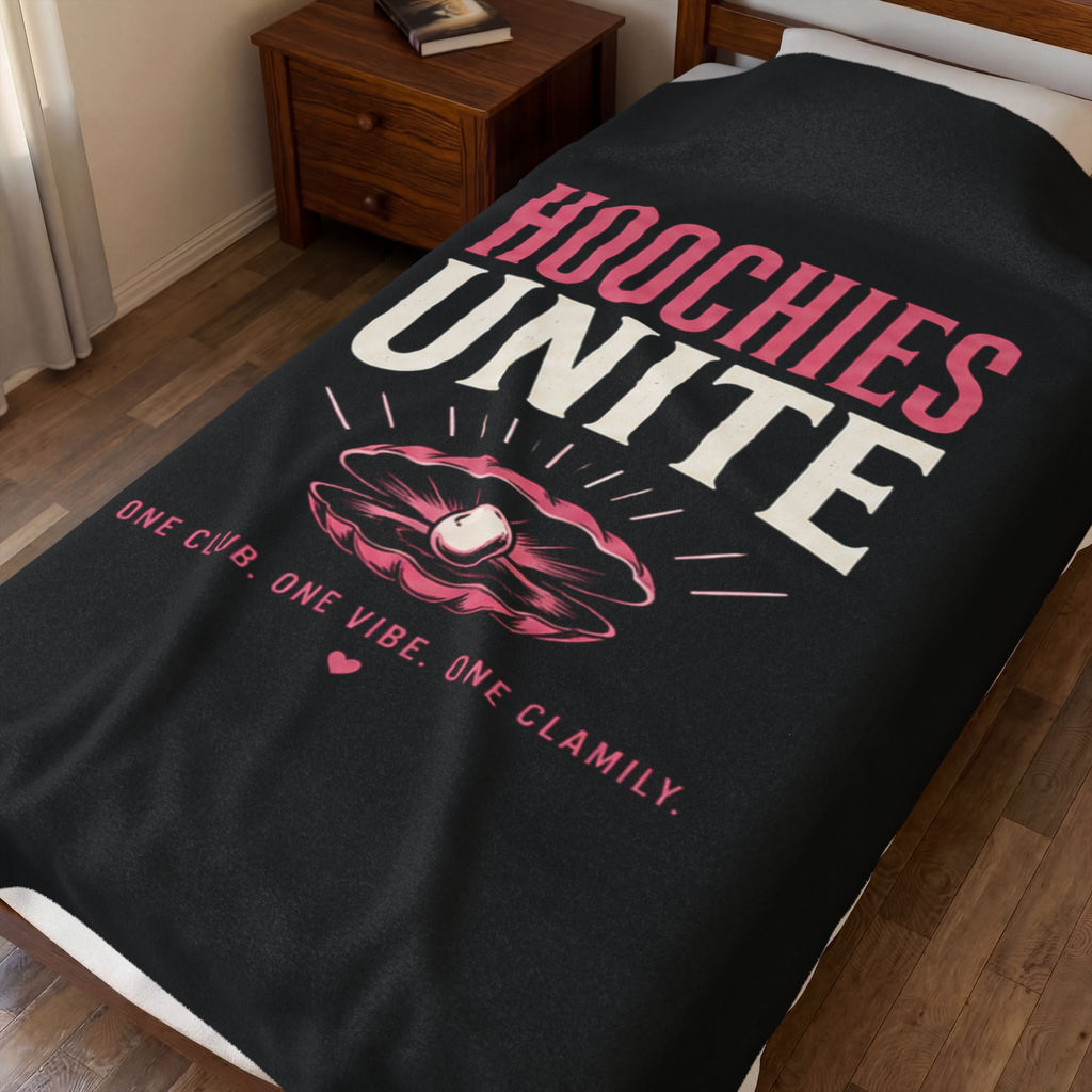 Hoochies Unite Plush Blanket — Soft Velveteen Throw with Retro Lip Graphic